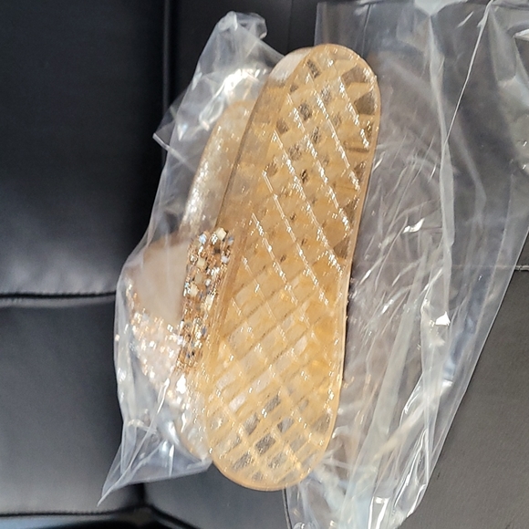 Women's Gold Slides - Picture 4 of 5